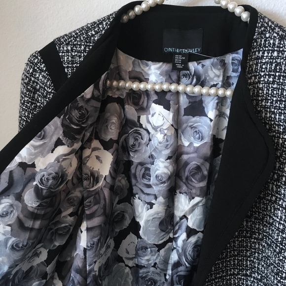 Cynthia Rowley Jackets & Blazers - Cynthia Rowley Jacket/Long Blazer